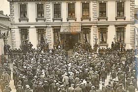 Crowds gathered outside Dublin's Mansion House on the day of the truce