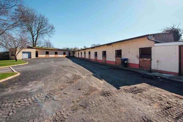Outside the property benefits a yard adjoining the bungalow with 14 loose boxes and a large barn with stabling for up to 10 horses. There is also an ideal quality sand area adjoining the barn.