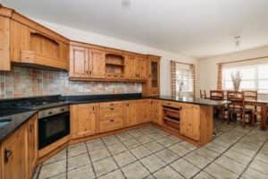 Inside the property consists of 4 large bedrooms and 3 bathrooms (including master en suite), entrance hallway, sitting room, spacious kitchen/dining room, utility room, and a spacious and bright sunroom which makes the best of the Irish sunshine all year round.