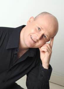 Under the musical direction of well know singer, musician and singing teacher Owen C Lynch, the ensemble is in existence now for almost 20 years and are well known for their vocal excellence.