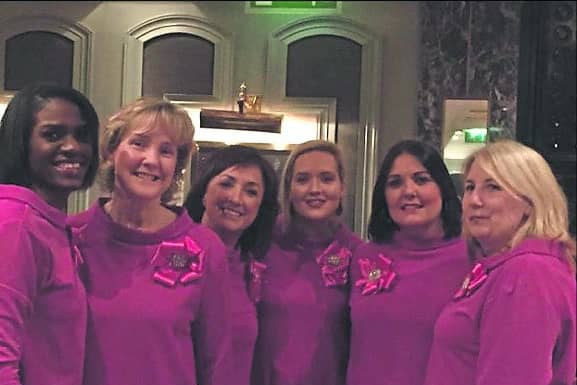 Members of the Aluna choir