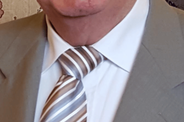 Described by many as a gentleman, the well-liked and well-respected retired Garda Sergeant is survived by his wife Rosaleen, children Eugene, Barry, Sharon and Aoife, and grandchildren Caoimhe, Darragh, Cathal, Róisín, Eóin, Niamh, Donncha, Lorcan and Fergal.
