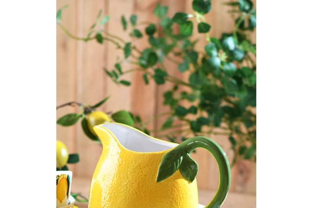 “Fill your fruit bowls with lemons, limes, oranges and mangoes,” suggests Grossman.