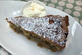 Rhubarb pie