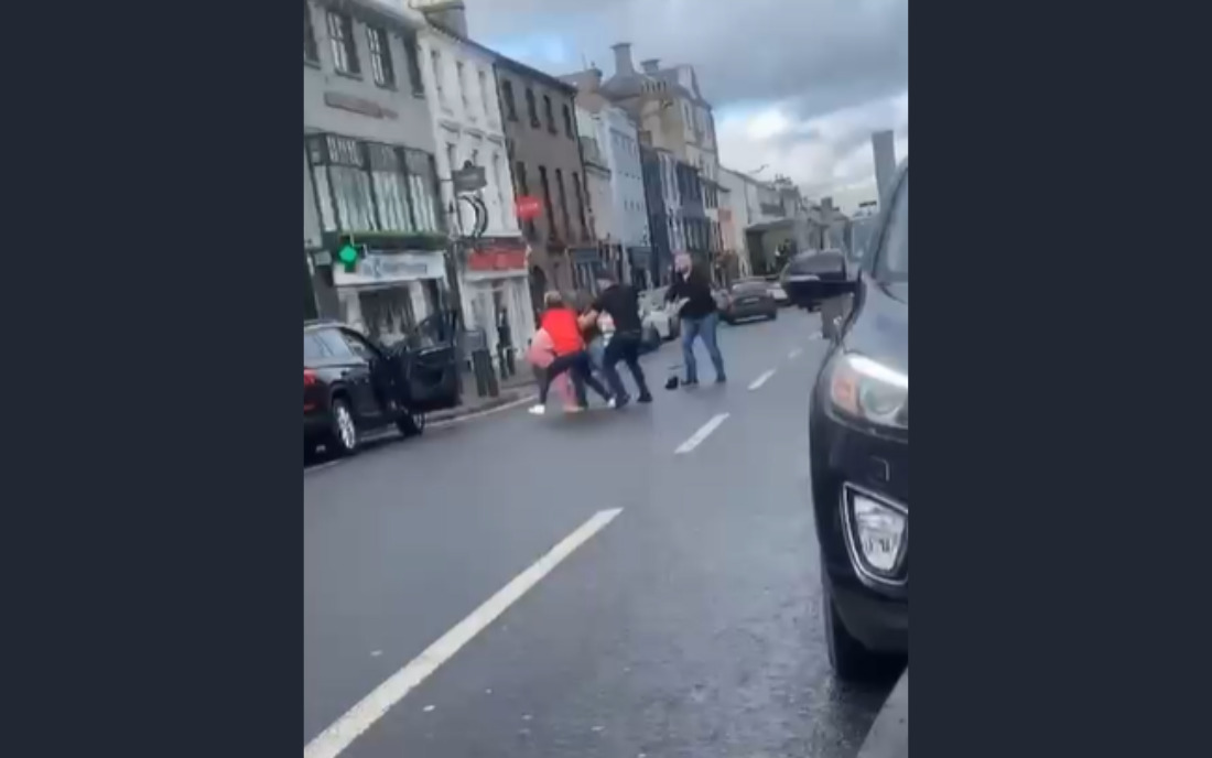 VIDEO: Violent brawl on Longford's Main Street. 3 arrested and charged