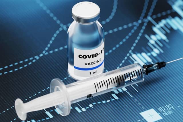 HSE advises certain cohorts of people to get Covid and flu jabs