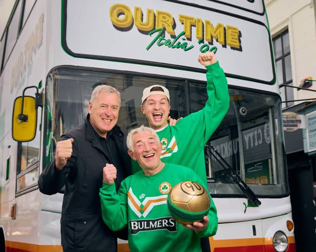 Ireland’s legendary goalkeeper Packie Bonner will be joined by social media stars Tadhg and Derry Fleming when Bulmers brings its Italia ’90 Roadshow to Gleesons in Clonmel next Friday evening