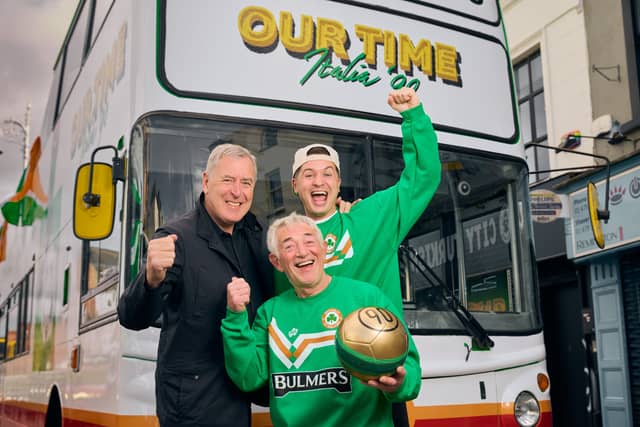 Ireland’s legendary goalkeeper Packie Bonner will be joined by social media stars Tadhg and Derry Fleming when Bulmers brings its Italia ’90 Roadshow to Gleesons in Clonmel next Friday evening