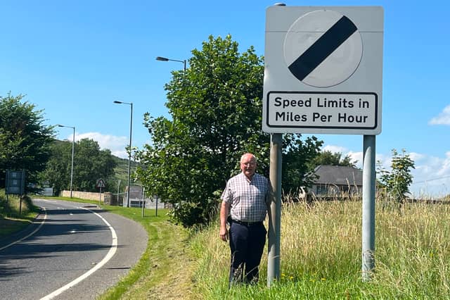 Councillor John Reilly has called on Government Ministers to examine an anomaly affecting cross-border policing on the M1 motorway at Junction 20, Ravensdale