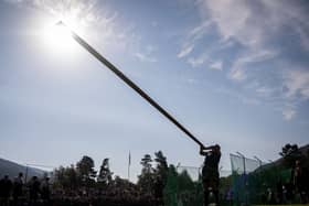 Caber toss