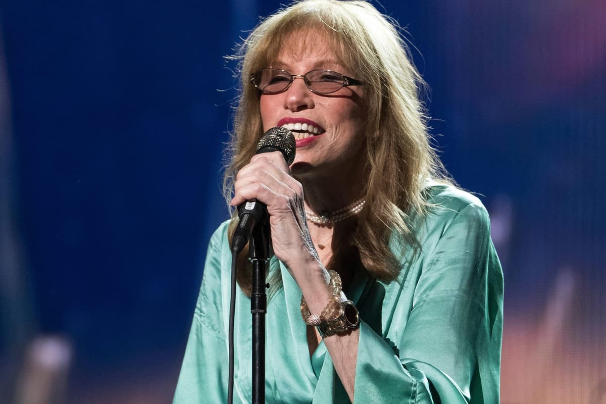 Auto Simun Carly Simon reveals she has been diagnosed with Parkinson’s disease