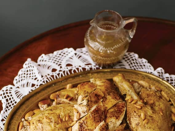 Roast chicken with rice and nuts