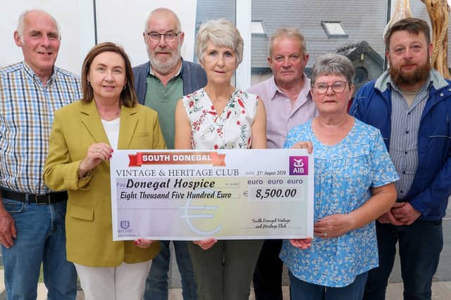 Members from the South Donegal Vintage and Heritage Club - Loraine McGarrigle, Club Secretary, together with members Thomas Loughlin, Thomas Patterson, Micéal McGarrigle, Margaret Patterson, and Pauric Duignan present a cheque for €8,500.00 to Jacinta Kelly, Care of Donegal Hospice.