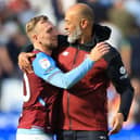 Jarrod Bowen and Nuno Espirito Santo celebrate