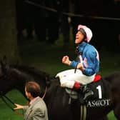 Dettori wins all 7 races at Ascot