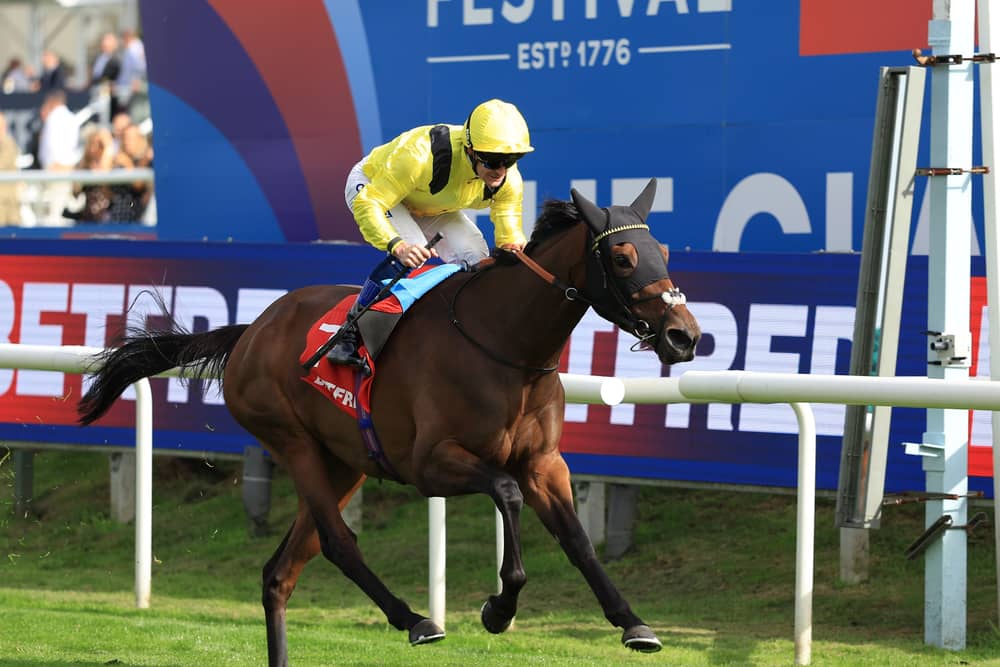 Waardah winning the Park Hill Stakes at Doncaster