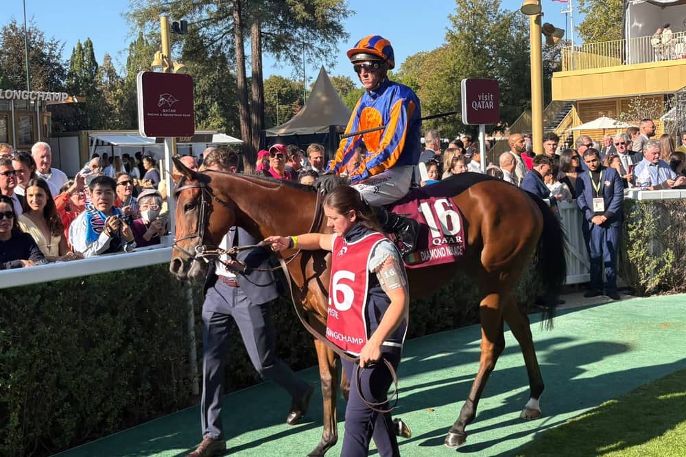 Diamond Necklace and Ryan Moore before the Arc