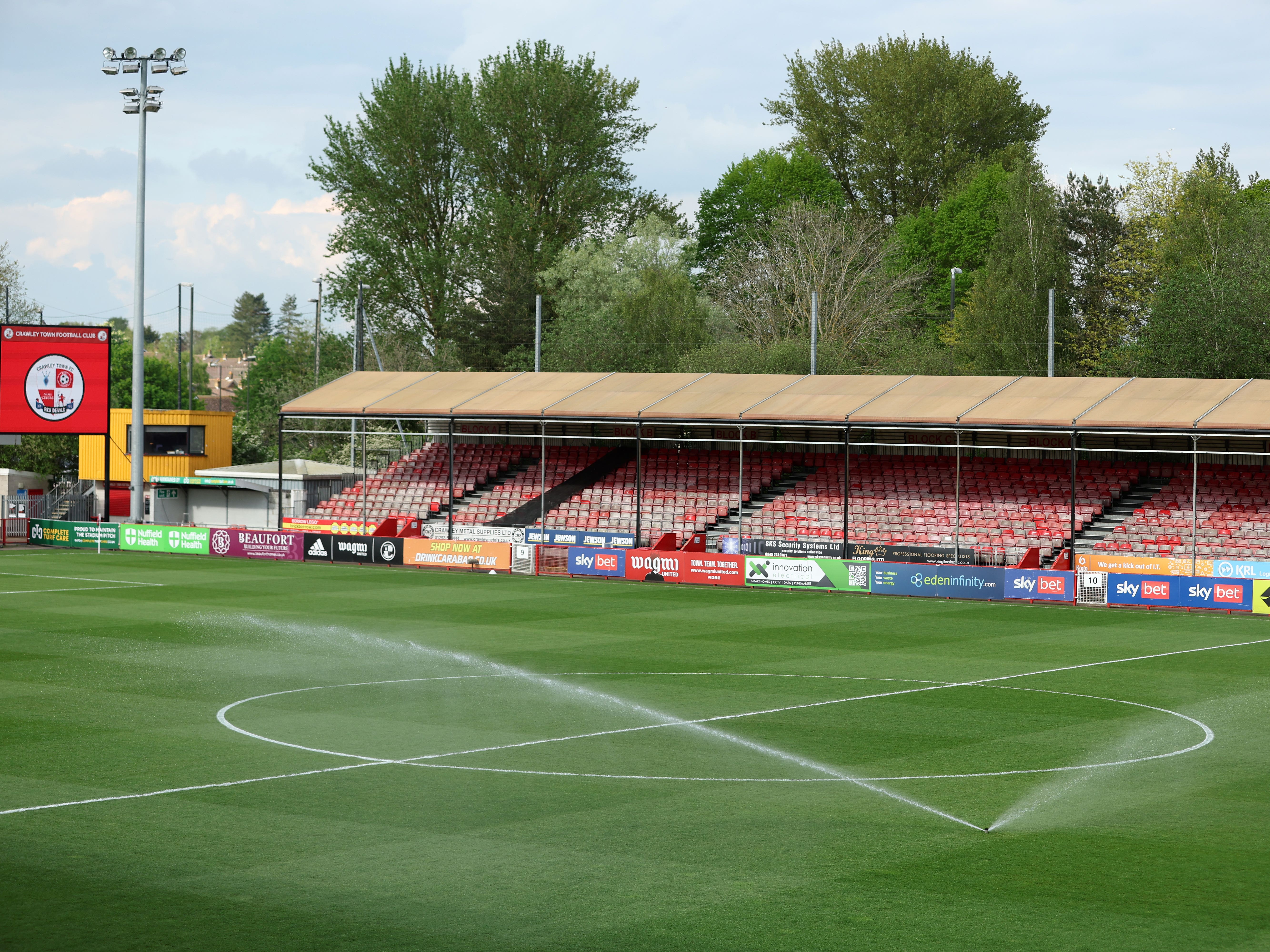 Gianmarco Di Biase steps off bench to snatch point for Crawley