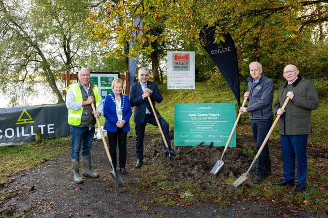 Pictured (L-R) at the sod turning event in Glenfarne Wood are Martin Treacy, MD, P.J. Treacy & Sons Ltd, Cllr Mary Bohan, Cathaoirleach of Leitrim County Council, Minister for Rural and Community Development and the Gaeltacht Dara Calleary T.D, Mark Carlin, MD, Coillte Forest and Joseph Gilhooly, Chief Executive, Leitrim County Council