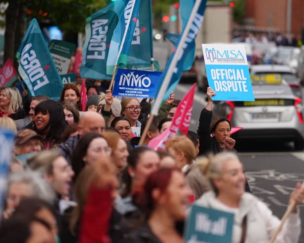 People on the picket line