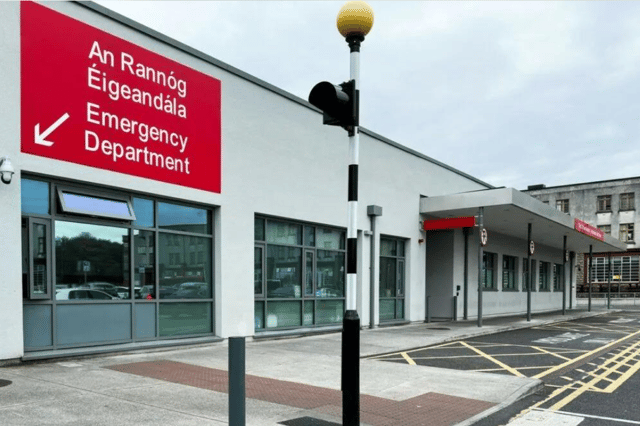 University Hospital Galway has warned of long Emergency Department delays and asks for emergency only visits after ‘an extremely busy weekend’ with 55 patients awaiting beds on Monday morning