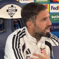 Cesc Fabregas: Talking about Man United job would disrespect Michael Carrick