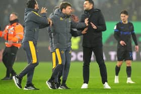 Cesar Peixoto and John Mousinho have words
