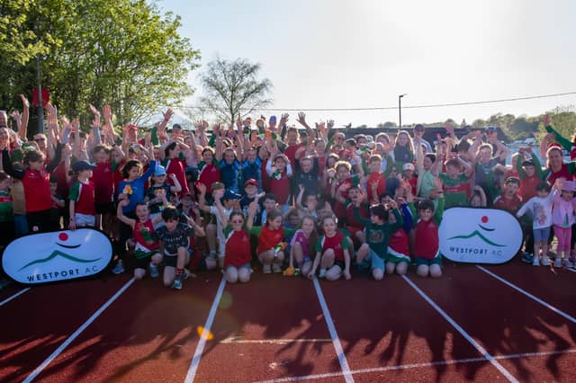 Sonia O'Sullivan pays a visit to Westport Athletic Club