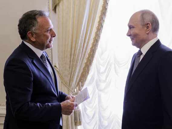 US envoy Steve Witkoff speaking to Russian President Vladimir Putin