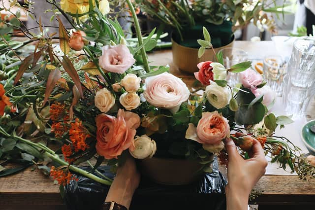 Cashel Flower Club are looking ahead to seasonal flower arrangements