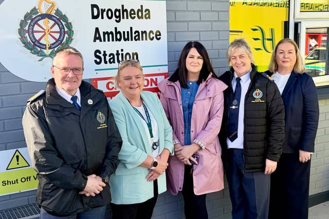 Deputy Joanna Byrne at her visit to Drogheda Ambulance Station on Tuesday 27 October, alongside NAS personnel John McKenna, Kathrina Murray, Linda Maher and Jillian Kinahan