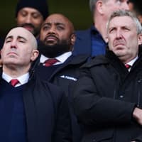Man Utd fans applaud players but turn on leadership once again