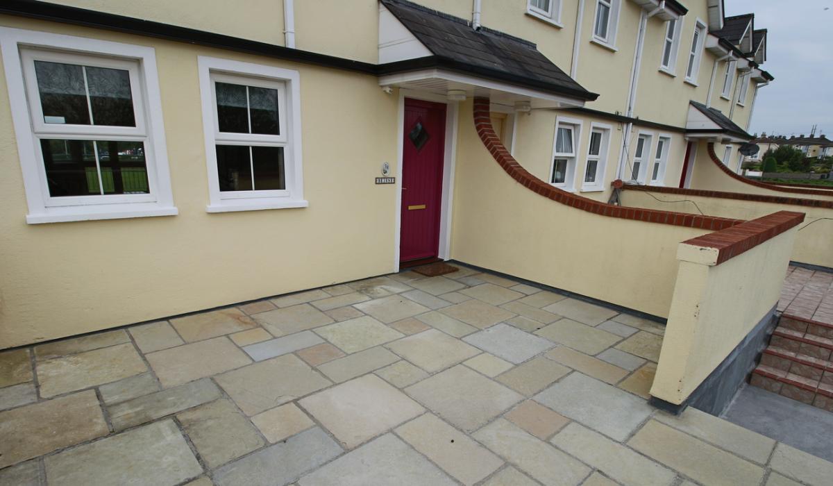 Impeccable, large Carrick apartment with views of the Shannon and the