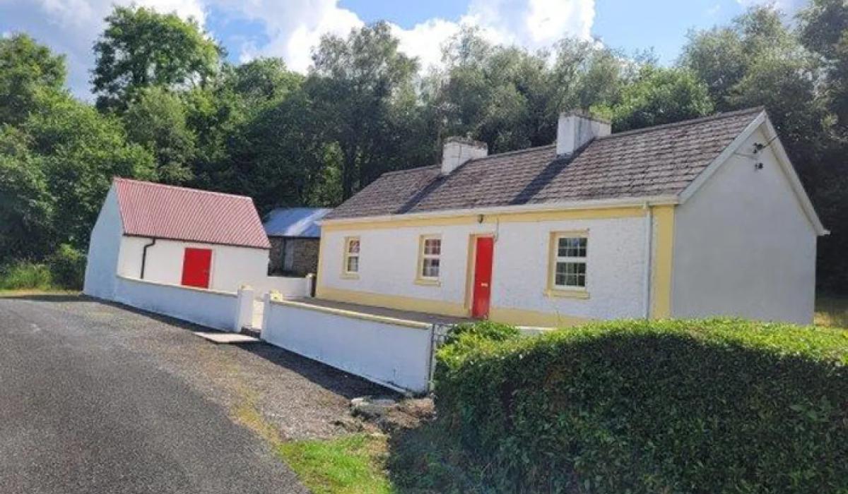 IN PICTURES 5 houses for sale for under €150,000 in Leitrim right now