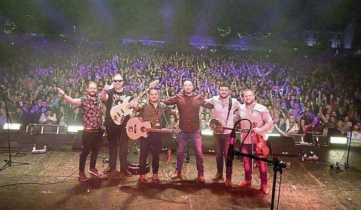 The Whistlin’ Donkeys Irish Folk and Celtic Rock fusion takes the