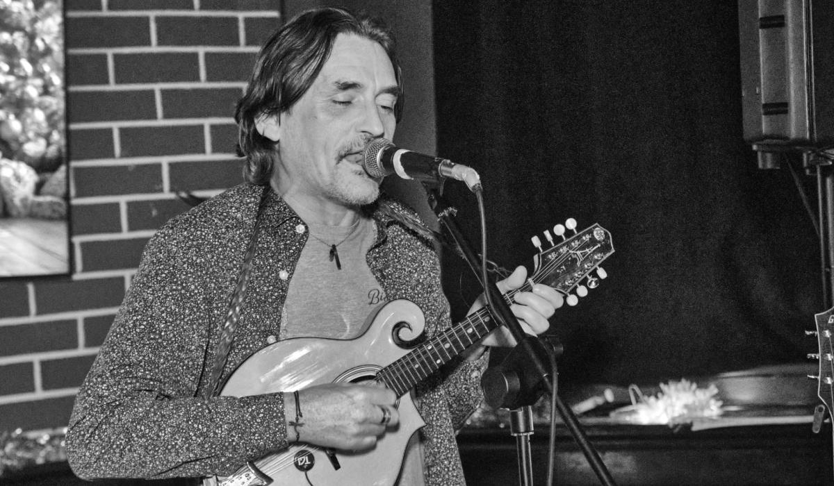 Performances by talented singer-songwriters to take place in Dundalk's Toales