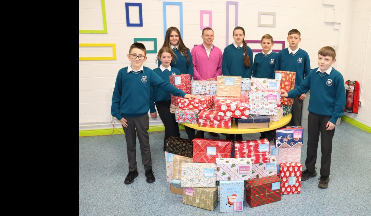 Coláiste Dún Iascaigh Shoe Box appeal well done to all students