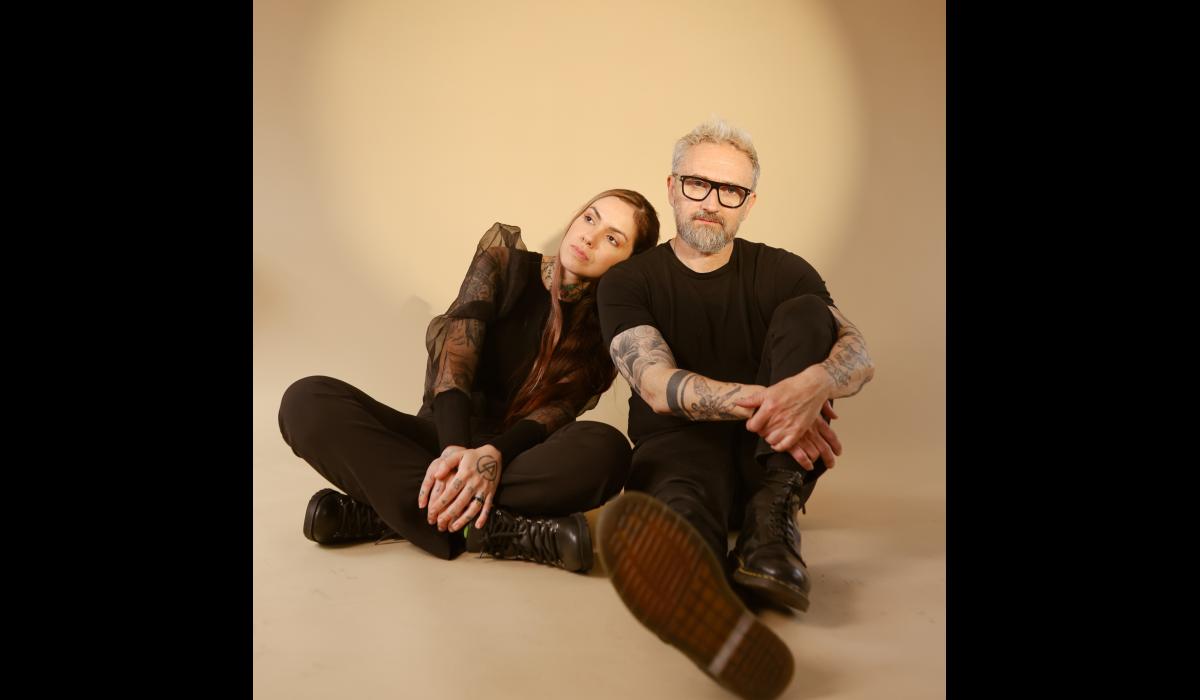 Legendary Cranberries guitarist releases brand new single Ireland Live