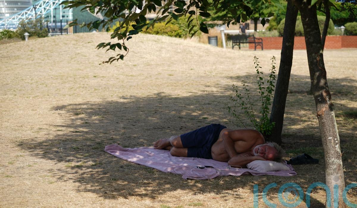 How to stay safe in the extreme heat Ireland Live