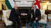 Starmer meets Palestinian Authority president Abbas at No 10