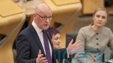 Swinney holds talks on cutting whisky tariffs with US ambassador