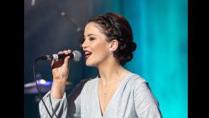 Tipperary country singer Aisling Rafferty impresses the judges on Glór Tíre.