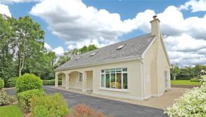 WOW: This lakeside dream house in Dromineer is on sale for just under €700,000