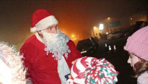 Santa switches on Ballinalee Christmas lights 