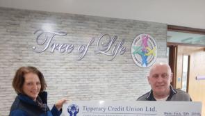 Tipperary Comhaltas group make donation to cancer support centre
