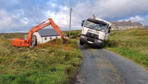 Lorry stuck in ditch blocking road in Gaoth Dobhair
