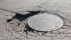 Hopping manhole covers 'keeping Laois town awake at night'