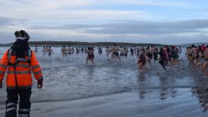 Narin New Year's Day swim raises more than&nbsp; &euro;3,000 for local causes