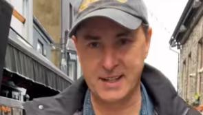 WATCH: Popular Irish-Australian singer performs on the streets of Kilkenny 