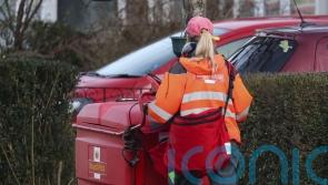 Royal Mail to cut 700 management jobs in restructure